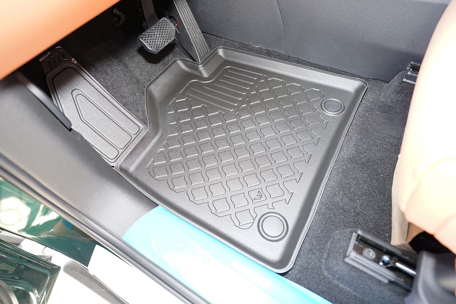 Covorase auto tip tavita Leapmotor C10 REEV (Hybrid) fabricatie 03.2025 - prezent, caroserie suv #1 - Auto Alorria
