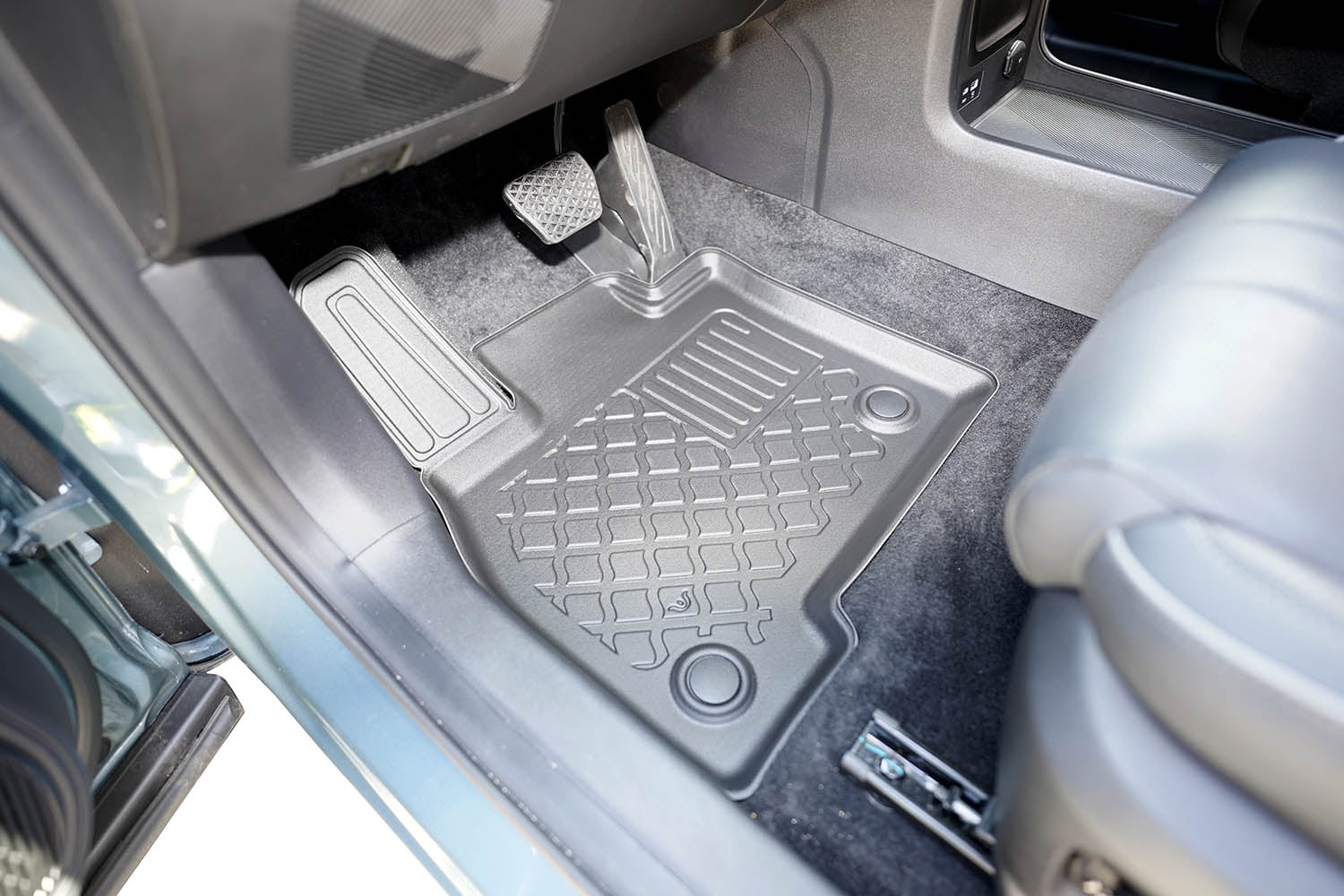 Covorase auto tip tavita Jaecoo J7 Super Hybrid (PHEV) fabricatie 2024 - prezent, caroserie suv #1 - Auto Alorria