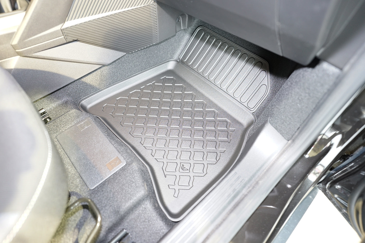 Covorase auto tip tavita Dacia Bigster MHEV fabricatie 2025 - prezent, caroserie suv, nu corespunde pentru Full Hybrid #1 - Auto Alorria