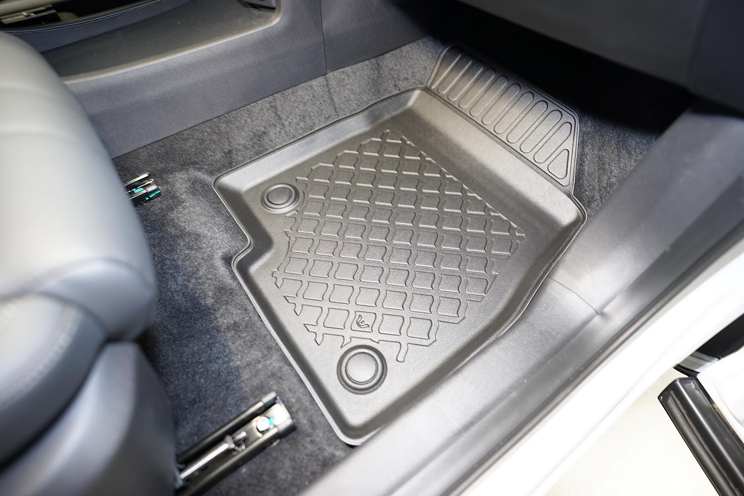 Covorase auto tip tavita Jaecoo J7 Super Hybrid (PHEV) fabricatie 2024 - prezent, caroserie suv #1 - Auto Alorria