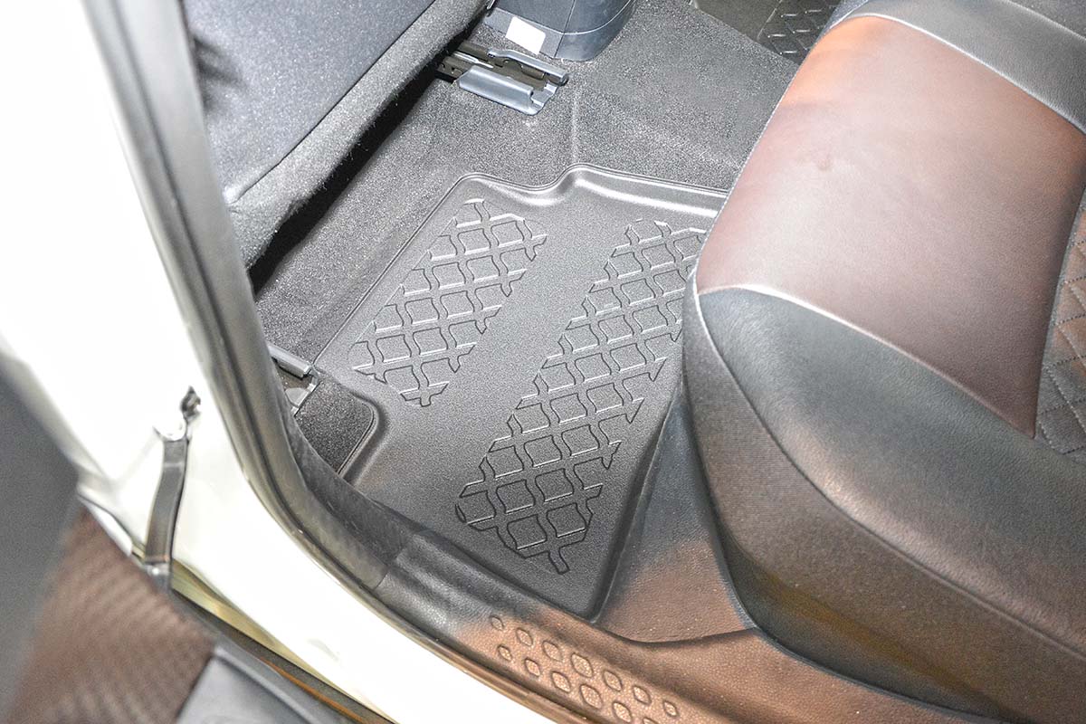Covorase auto tip tavita Toyota C-HR fabricatie 01.2017 - 12.2023, caroserie suv, nu corespunde pentru PHEV #1