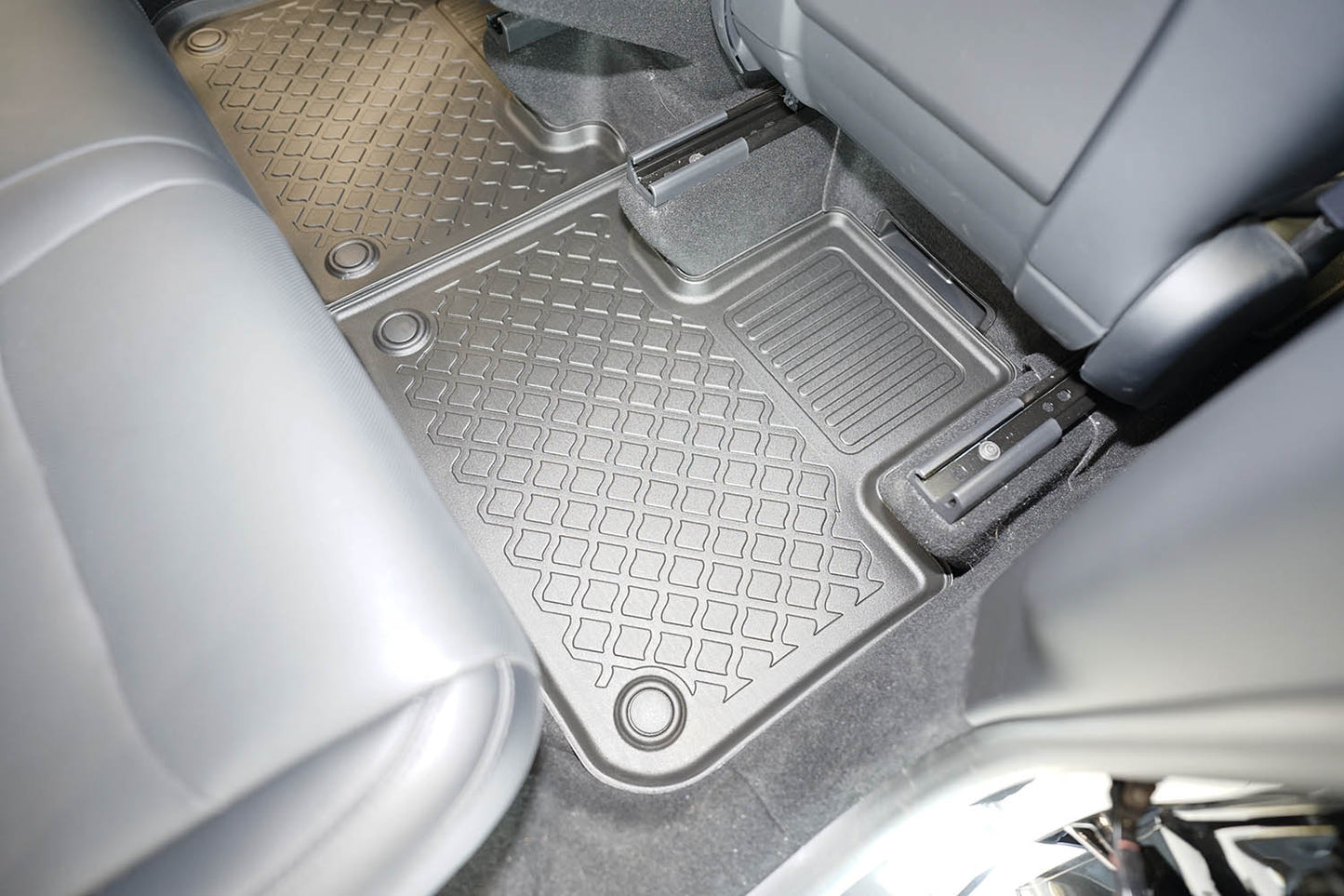 Covorase auto tip tavita Tesla Model Y Juniper Facelift fabricatie 2025 - prezent, caroserie suv #1 - Auto Alorria