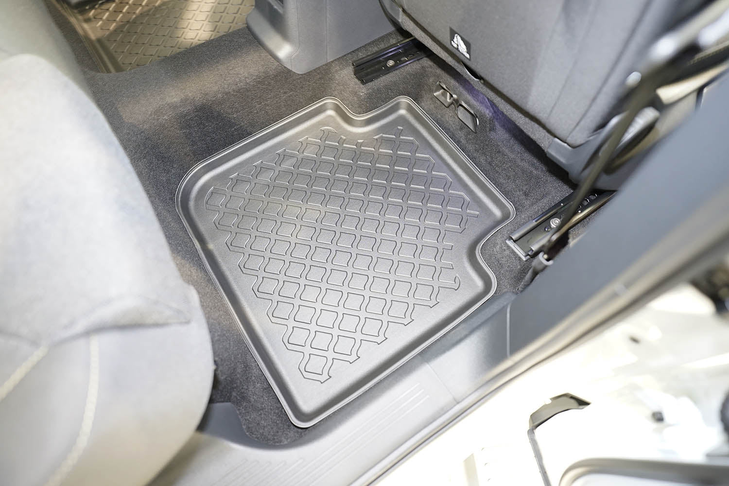 Covorase auto tip tavita Volkswagen Tayron fabricatie 03.2025 - prezent, caroserie suv, 5-7 locuri, fara rand 3 #1 - Auto Alorria