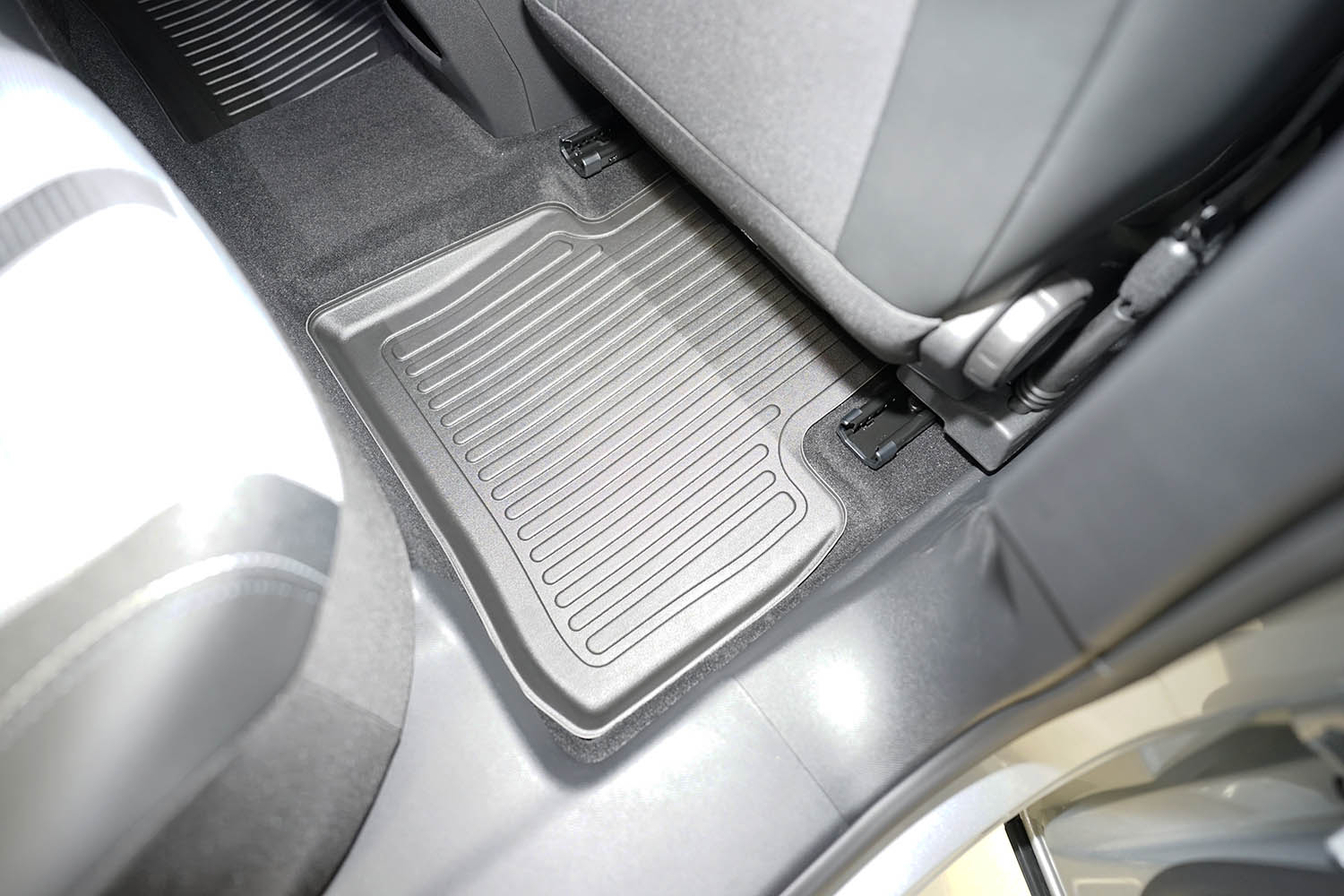 Covorase auto tip tavita Opel Grandland II Hybrid (MHEV) fabricatie 10.2024 - prezent, caroserie suv, nu corespunde pentru electric, al 3-lea rand exclus #1 - Auto Alorria