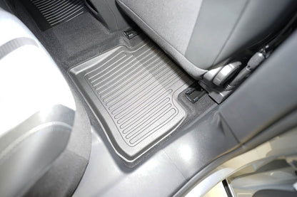 Covorase auto tip tavita Peugeot 5008 III Hybrid (MHEV) fabricatie 10.2024 - prezent, caroserie suv, nu corespunde pentru electric, al 3-lea rand exclus #1 - Auto Alorria