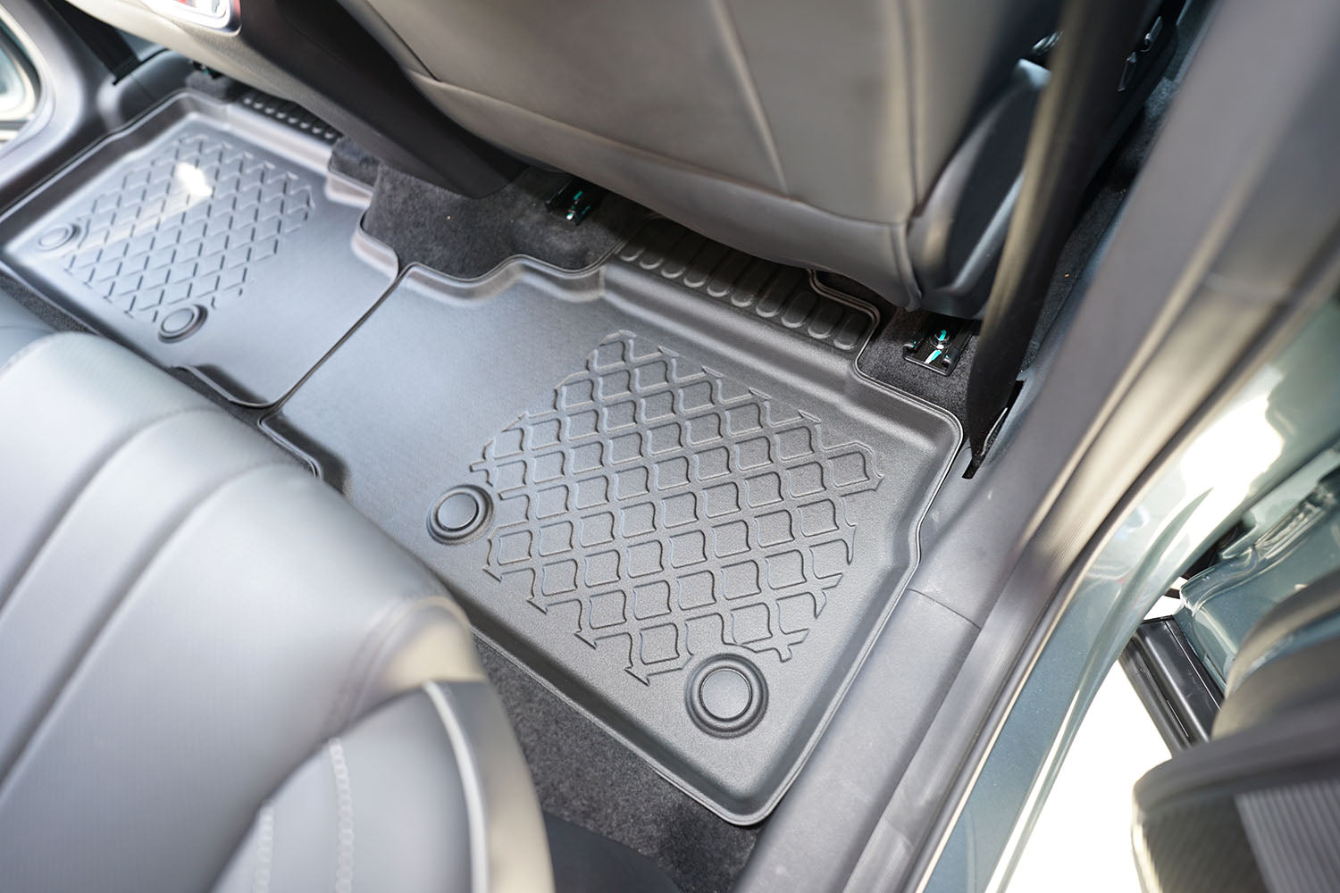 Covorase auto tip tavita Jaecoo J7 Super Hybrid (PHEV) fabricatie 2024 - prezent, caroserie suv #1 - Auto Alorria
