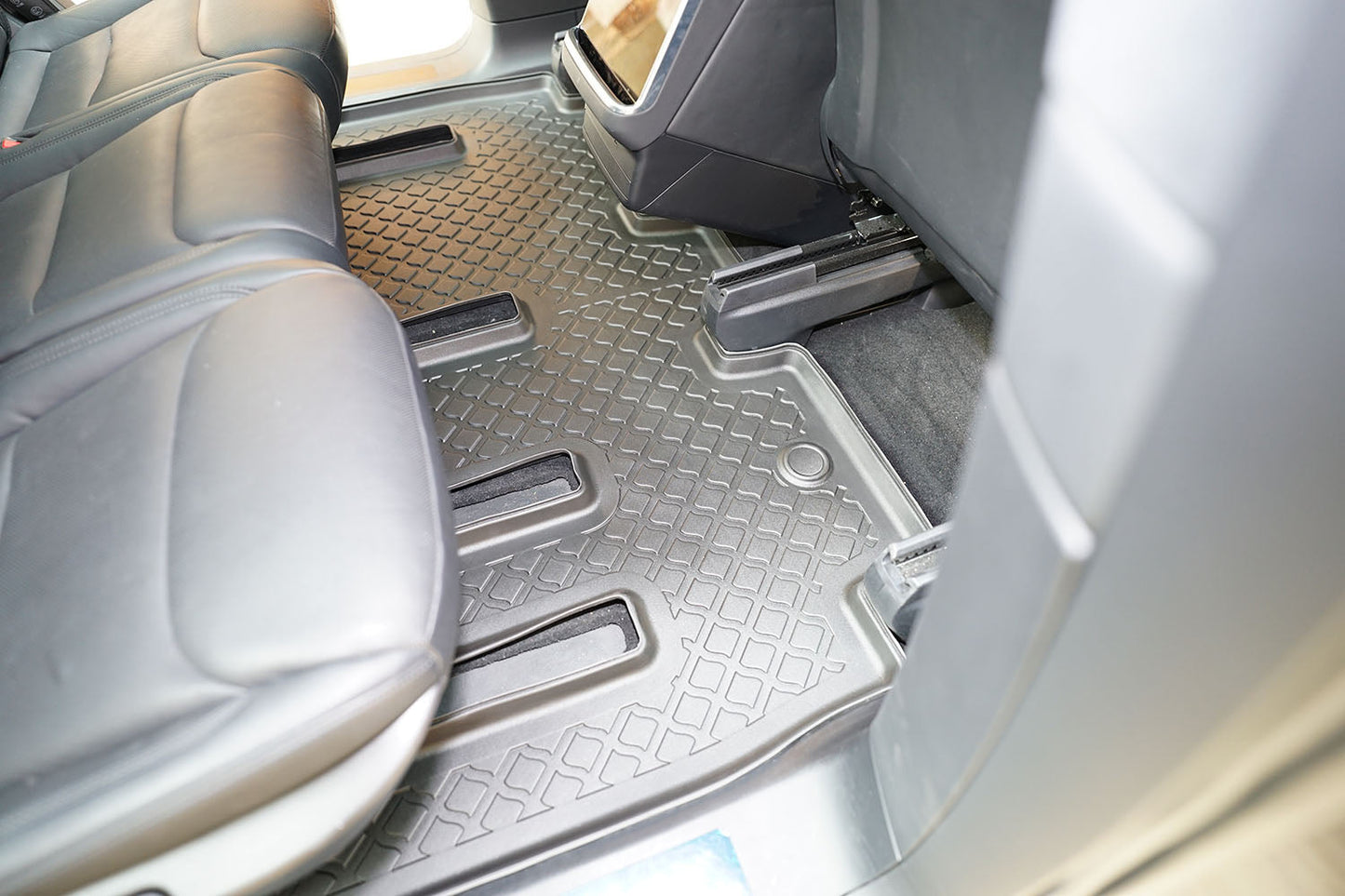 Covorase auto tip tavita Tesla Model X Facelift, an fabricatie 01.2021 - prezent, caroserie suv 5-7 locuri, randul 2 si randul 3 | 683875