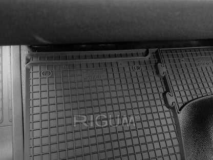 Covorase auto Volkswagen T5 Transporter fabricatie 2003 - 05.2015, caroserie van, 3 locuri #1