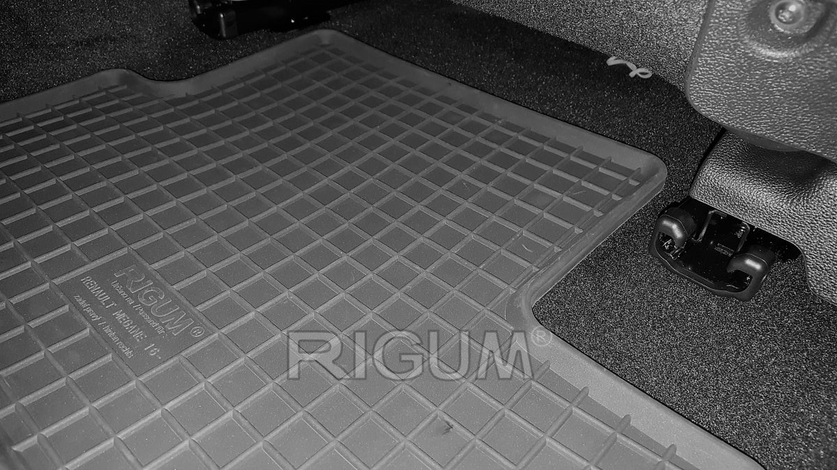 Covorase auto Renault Megane GrandCoupe IV fabricatie 01.2017 - prezent, caroserie sedan #1