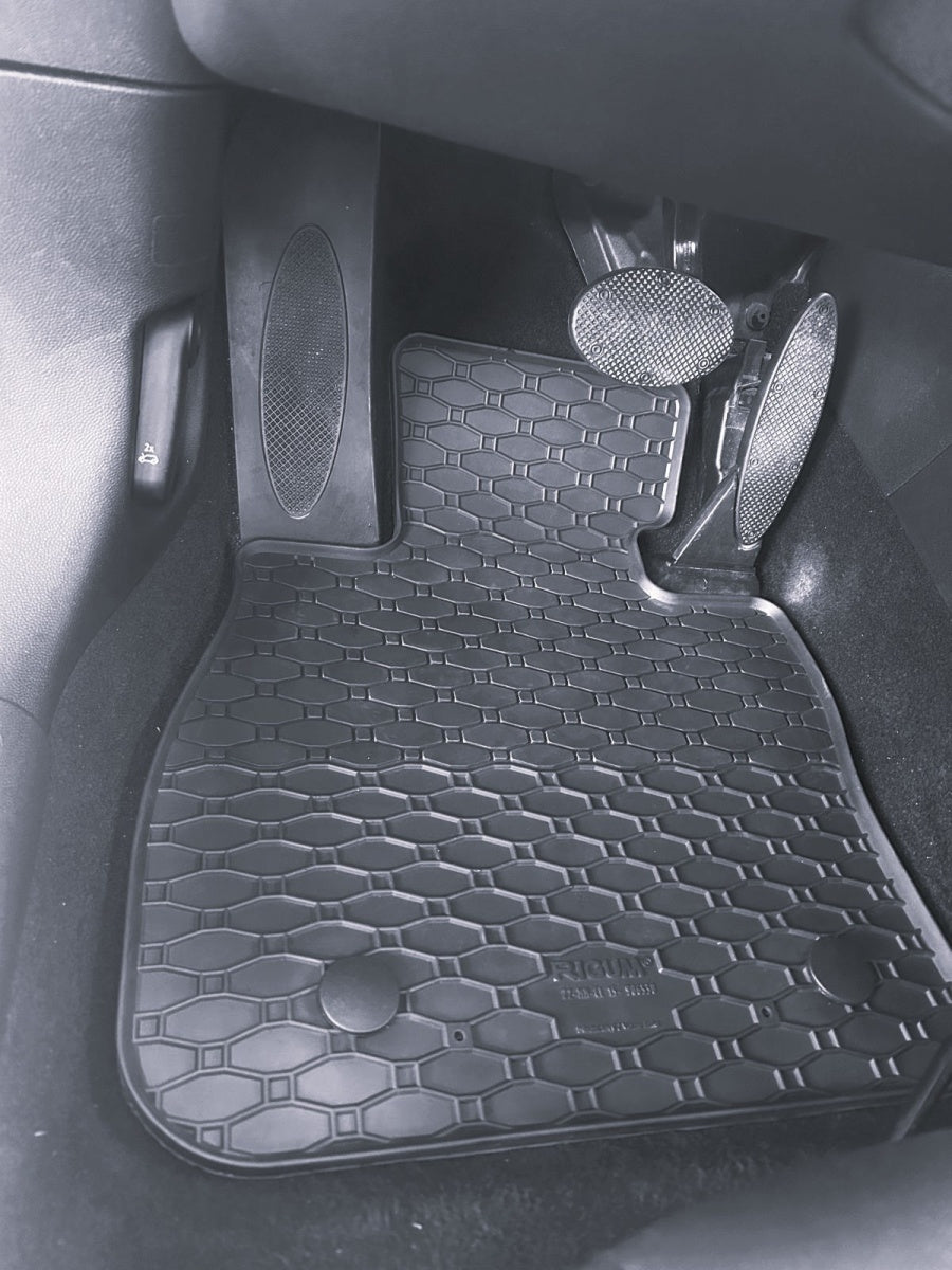 Covorase auto Mini Clubman II fabricatie 10.2015 - prezent, caroserie combi #1 - Auto Alorria