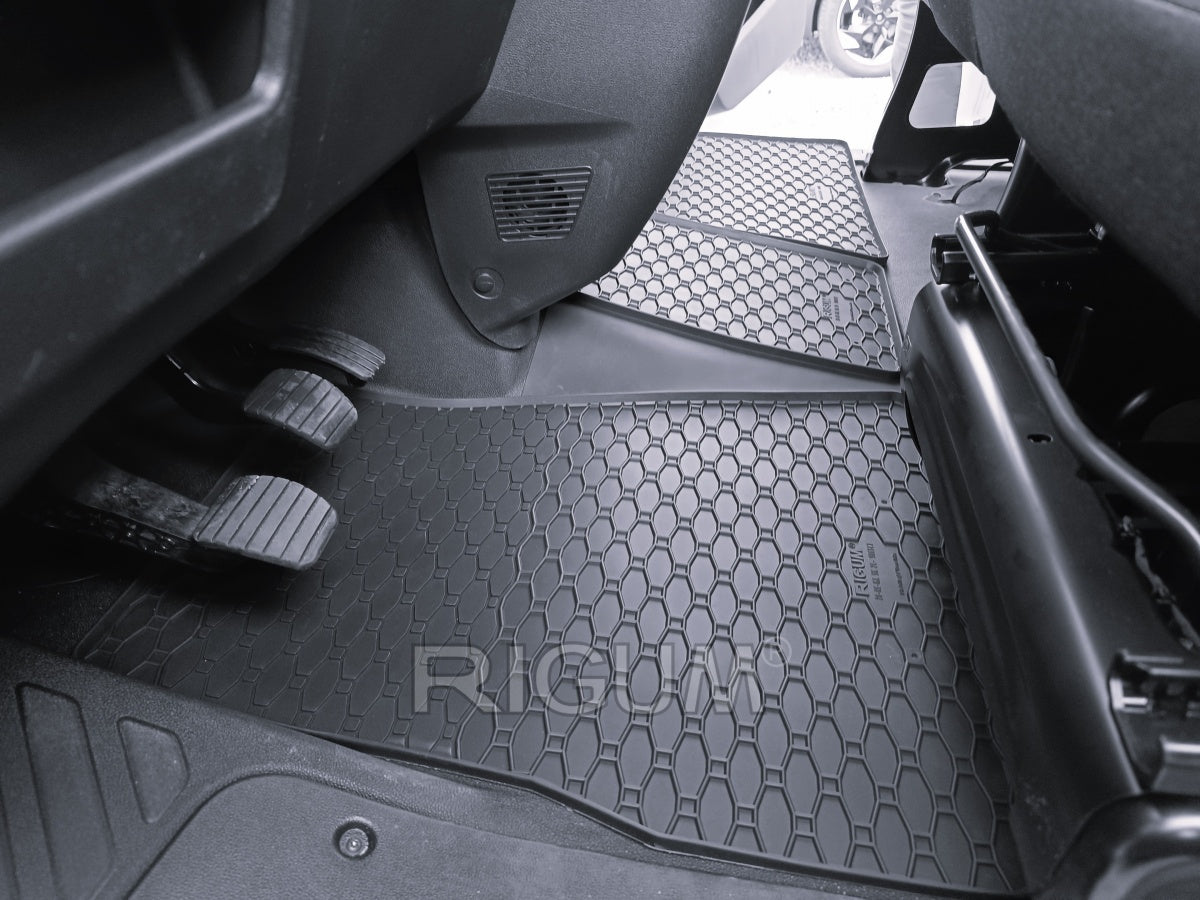 Covorase auto Renault Master IV fabricatie 10.2024 - prezent, caroserie van, 3 locuri #1