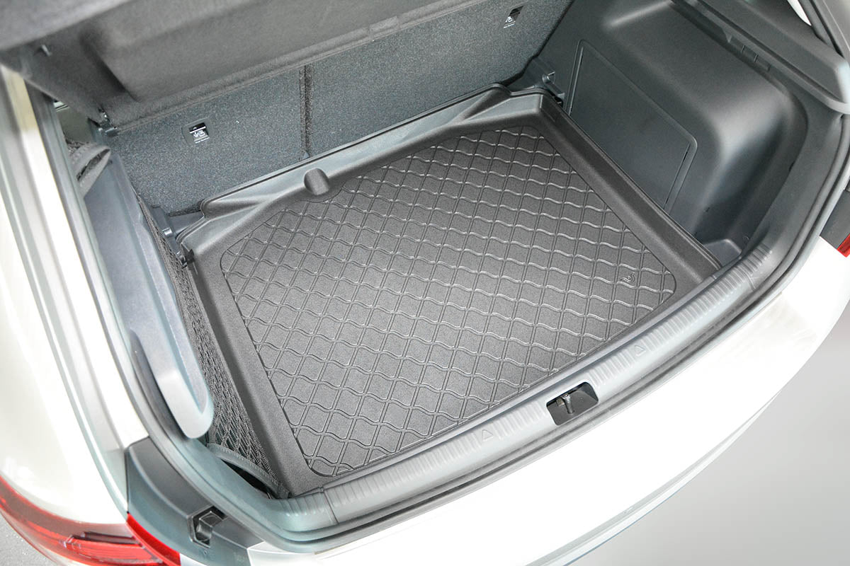 Tavita de portbagaj Skoda Rapid Spaceback, caroserie Hatchback, fabricatie 10.2013 - 03.2019, portbagaj inferior #1
