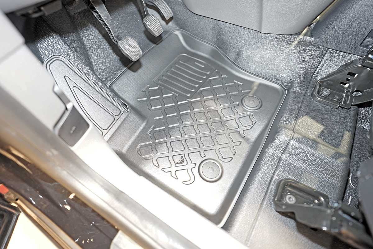 Covorase auto tip tavita Ford Transit Connect II, an fabricatie 01.2014 - prezent, caroserie van 2-3 locuri, ampatament scurt si lung | 654054