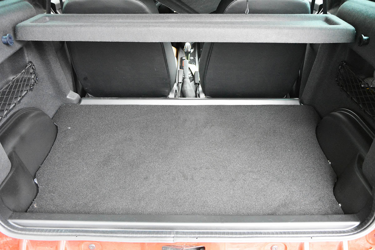 Tavita portbagaj Ligier JS50 L fabricatie 2014 - prezent, caroserie hatchback #1