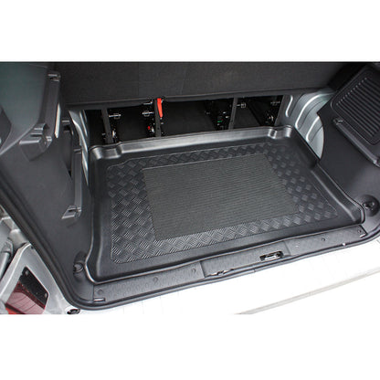 Tavite portbagaj Opel Vivaro B, caroserie van, an fabricatie 09.2014 - 02.2019, ampatament scurt, in spatele randului 3 | 193468